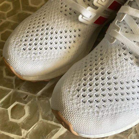 Adidas men’s Ultra boost 1.0 in Cloud White/Better Scarlet/Gum (8) - Picture 11 of 13